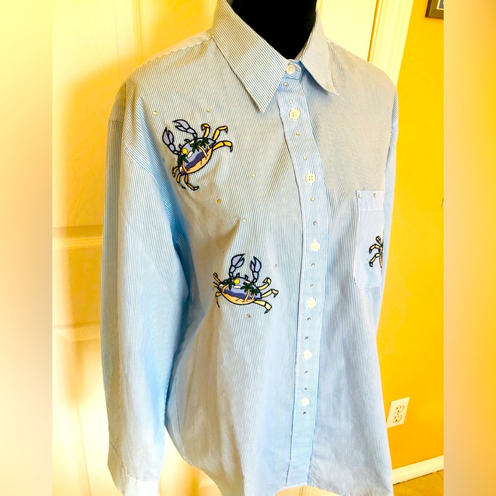 Las Olas Womens Button Front Shirt stripped Blue Crap Embroidered ,Shine Dots